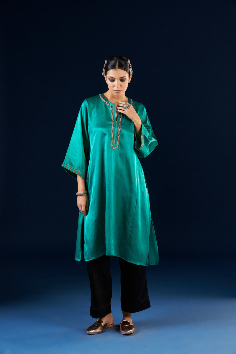Kalidaar Kurta Set - Emerald green & Coal Black silk by Aavidi in green color for women in Singapore