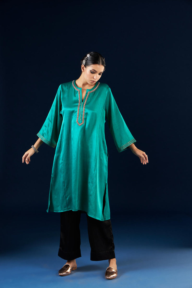 Kalidaar Kurta Set - Emerald green & Coal Black silk by Aavidi in green color for women in Singapore