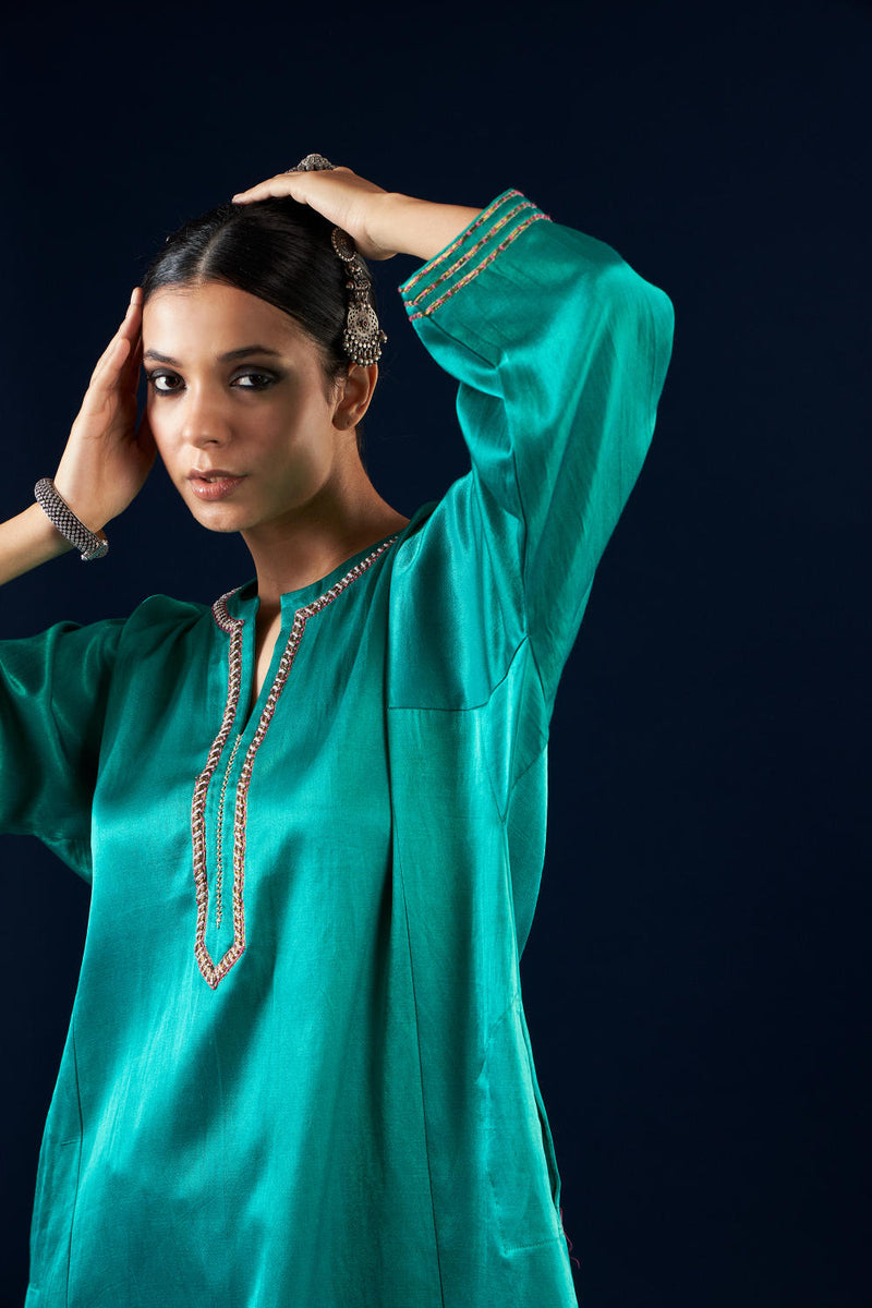 Kalidaar Kurta Set - Emerald green & Coal Black silk by Aavidi in green color for women in Singapore