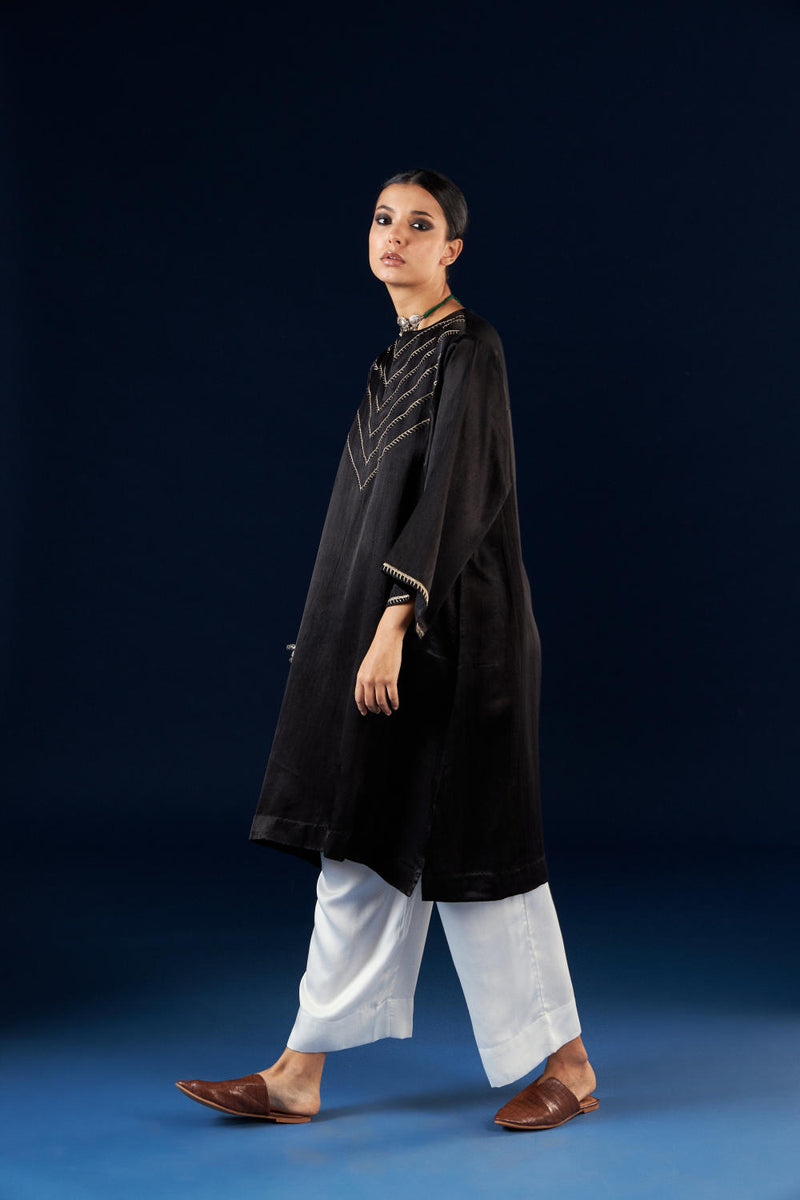 Kalidaar Kurta Set - Coal Black & Off white silk by Aavidi in black color for women in Singapore