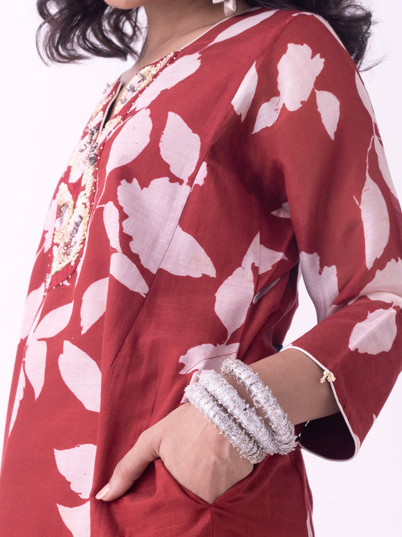 Resha-Kurta chanderi kurta/kurta set by Shades of India in red for women in Singapore