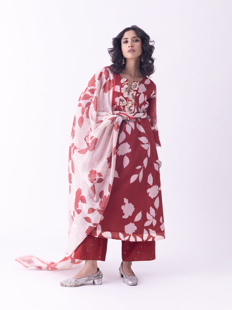 Punar-Dupatta silk cotton dupatta by Shades of India in red for women in Singapore