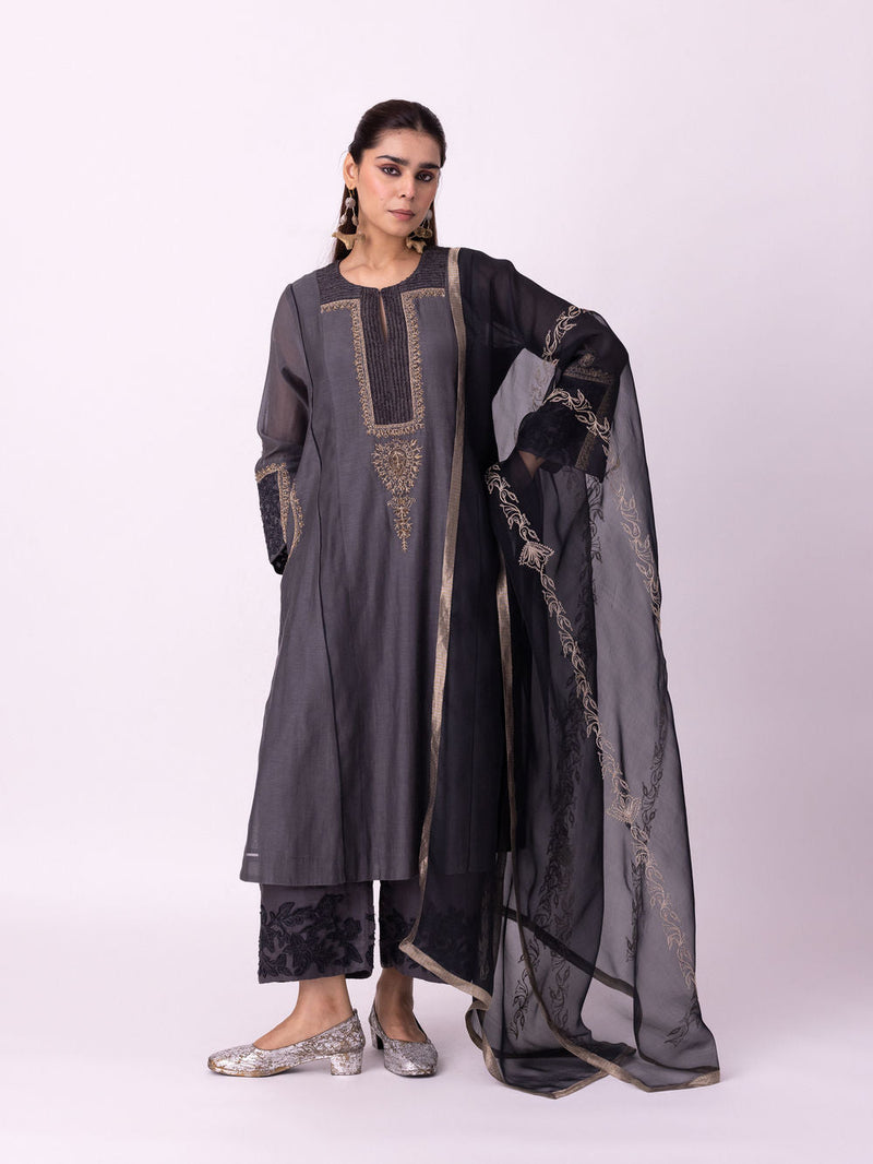 Saba Dupatta organza dupatta by Shades of India in black for women in Singapore