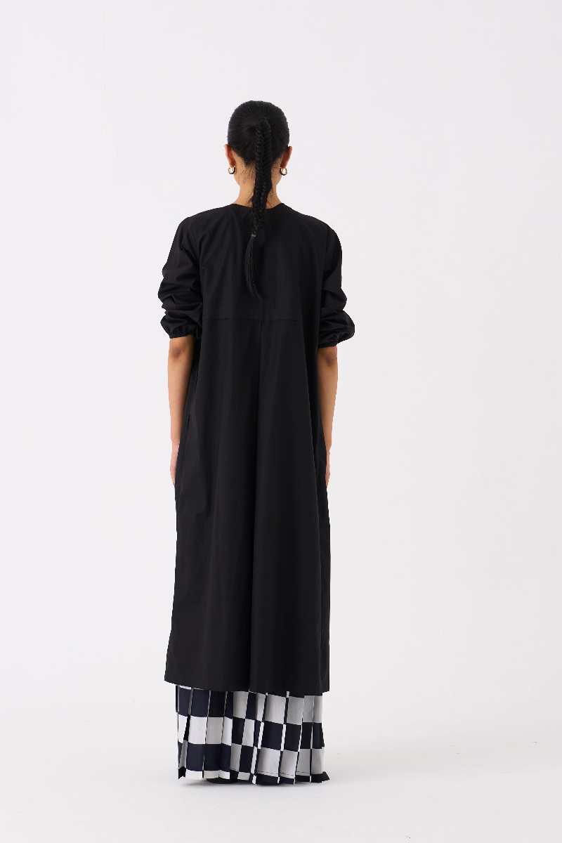 BACK YOKE JACKET CO-ORD 
(SET OF 3)-BLACK poplin by THREE in black color for women in Singapore
