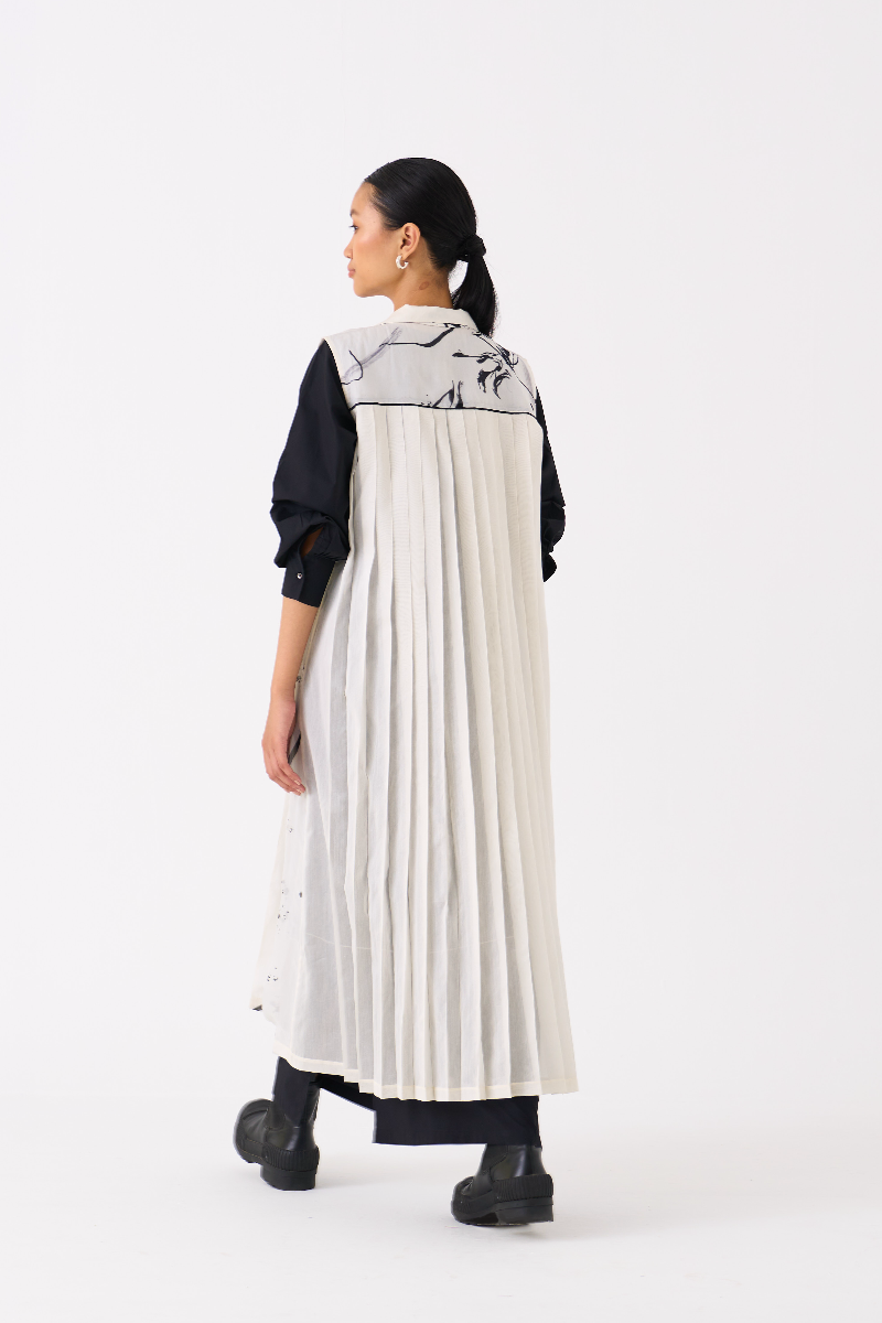 SLEEVELESS BACK PLEAT OVERLAY-BLACK FLORAL organza by THREE in black color for women in Singapore