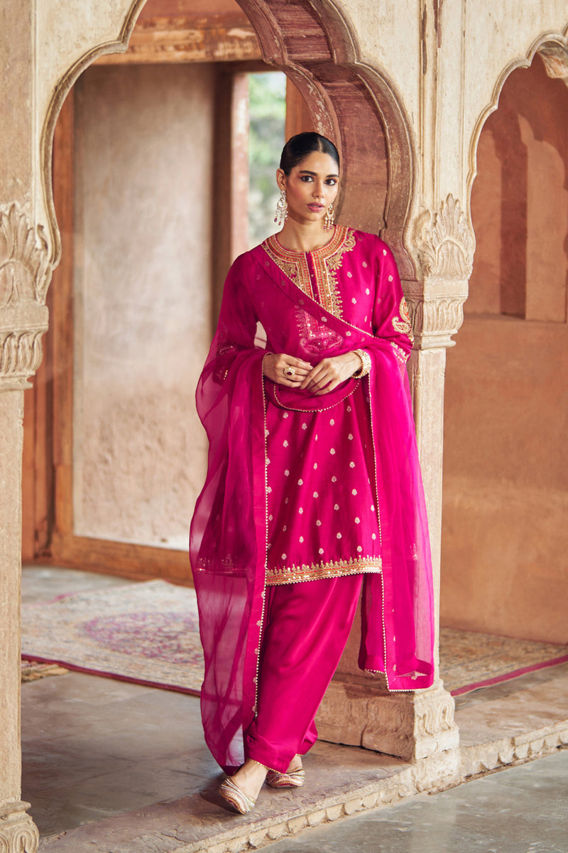INAAYAT - HOTPINK CHAUGA WITH SALWAR chanderi silk kurta/kurta set by SHEETAL BATRA in pink for women in Singapore