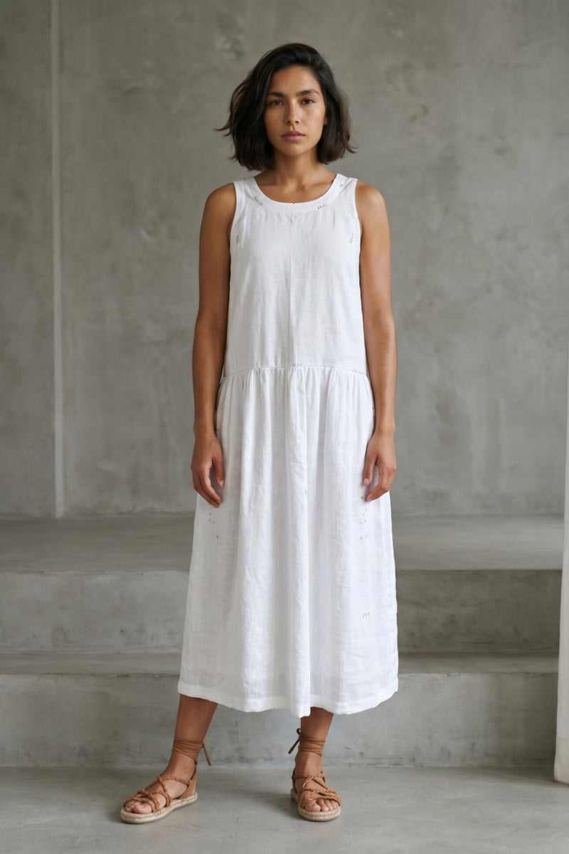 Susan White Dress hemploop, lyocell dress by Doodlage in white for women in Singapore