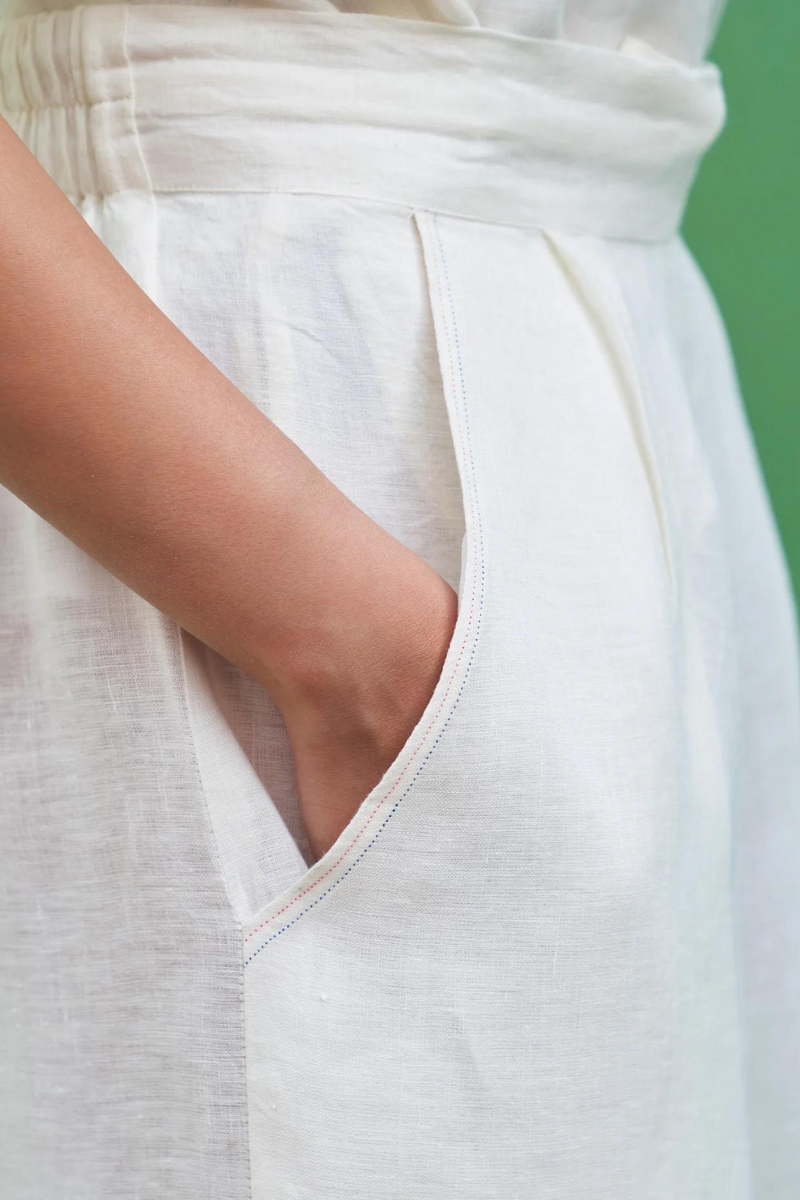 Mara Border Linen Pant
- Ivory linen by Manan in ivory color for women in Singapore