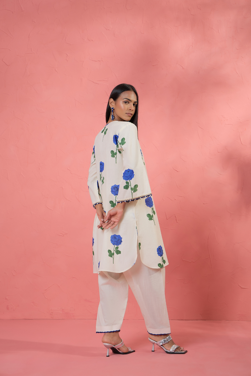 Fi Rose Set 4 cotton cambric light kurta set by AAVIDI in multicolor for women in Singapore