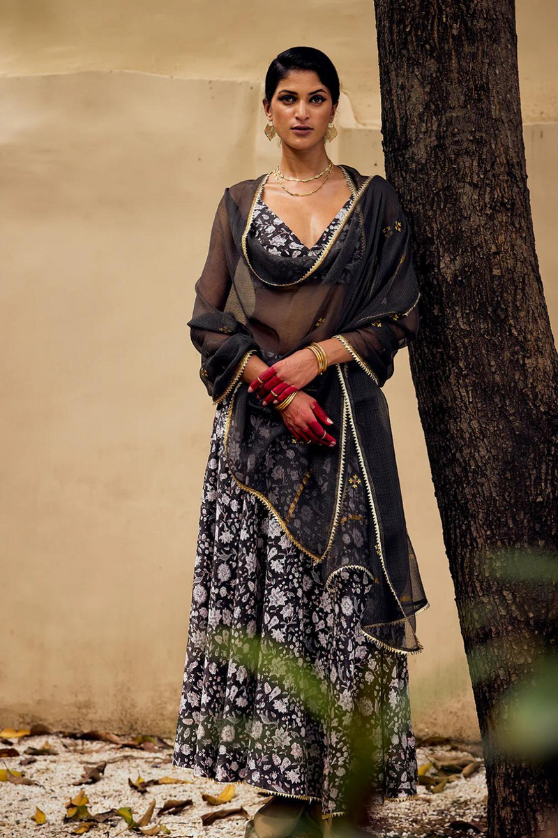 Damak Ghagra set with Dupatta chanderi by Khara Kapas in charcoal for women in Singapore