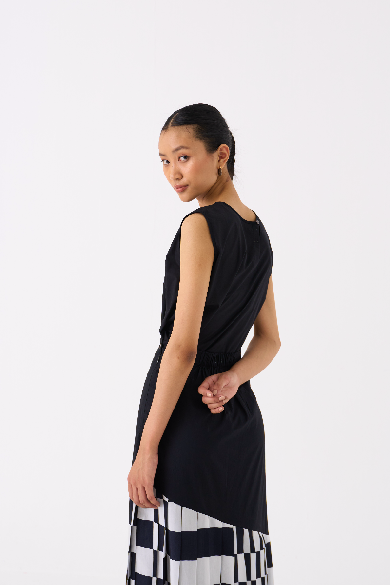 CHECKERED SKIRT CO-ORD 
(SET OF 2)-
BLACK poplin by THREE in black color for women in Singapore