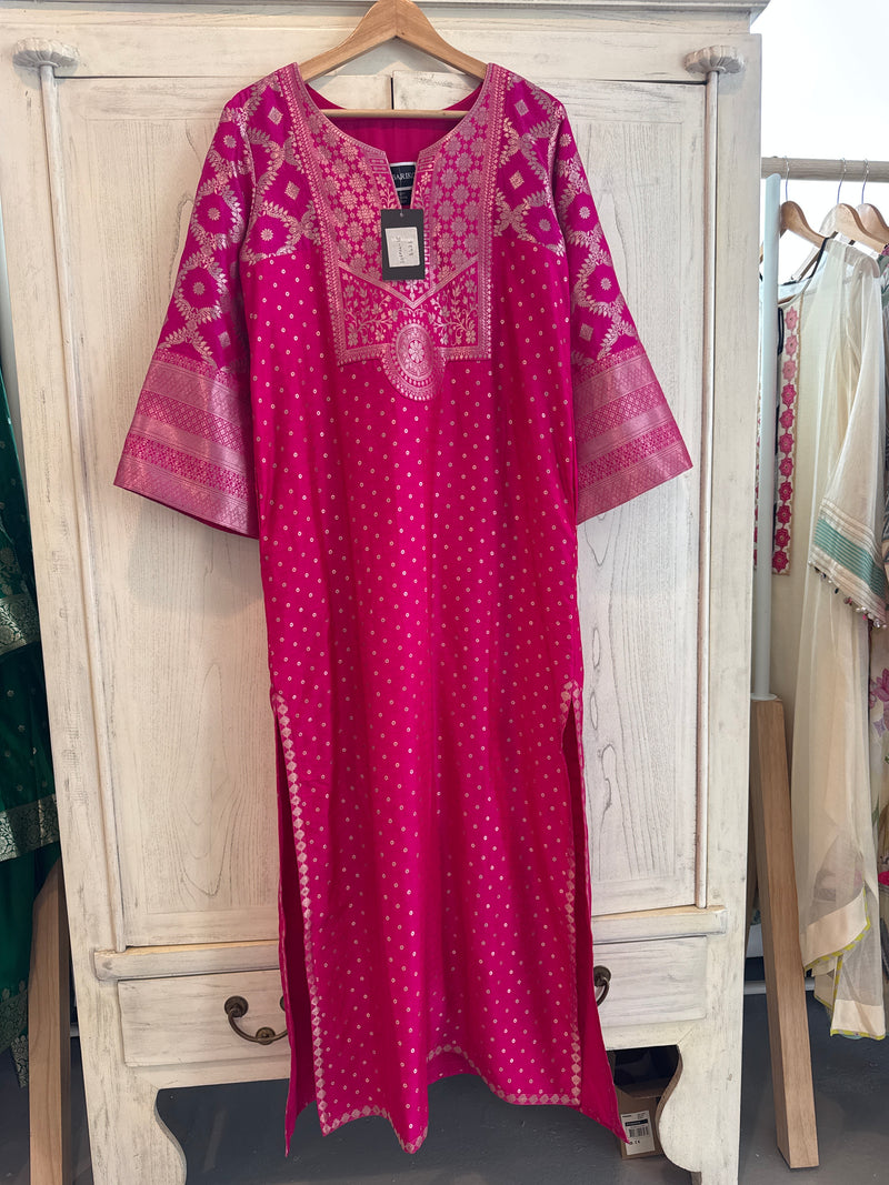 SOFP26-15 SOBS260921 Pink Dotted Silk Kaftan-Size M/L