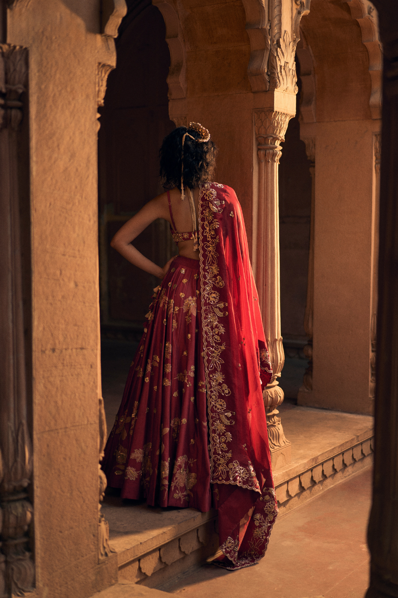 PH-2479 
Lehenga 
Blouse 
Jacket / Dupatta Set by Paulmi & Harsh for women in Singapore
