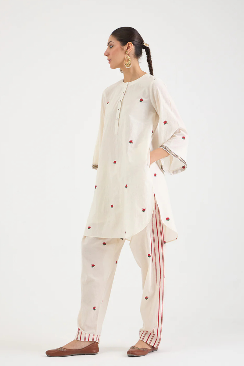 LOTUS SET 4 cotton by AAVIDI in white color for women in Singapore