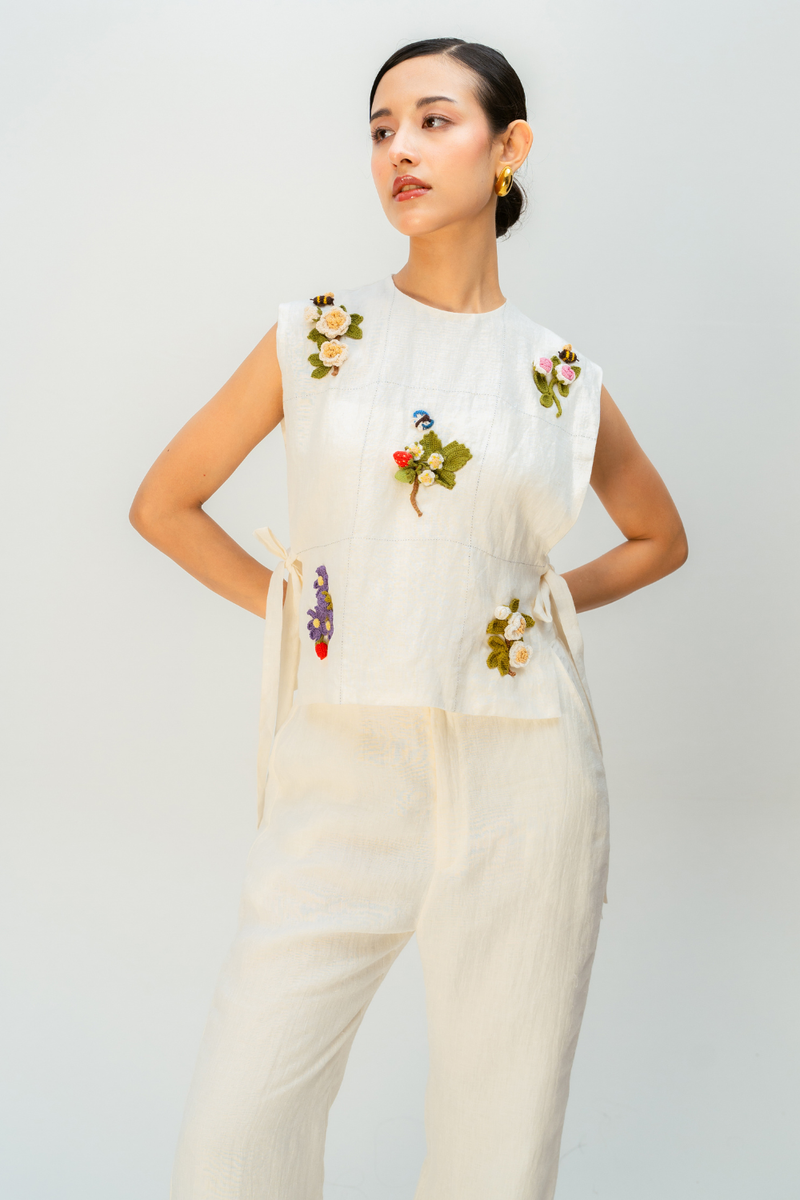 HONEY LANTERN BIB linen jacket/overlay by Ode to Odd in off white for women in Singapore