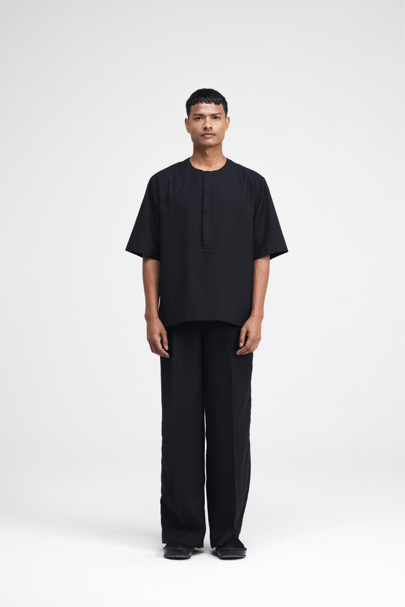 Moe Top cotton by Turn Black in black color for men in Singapore