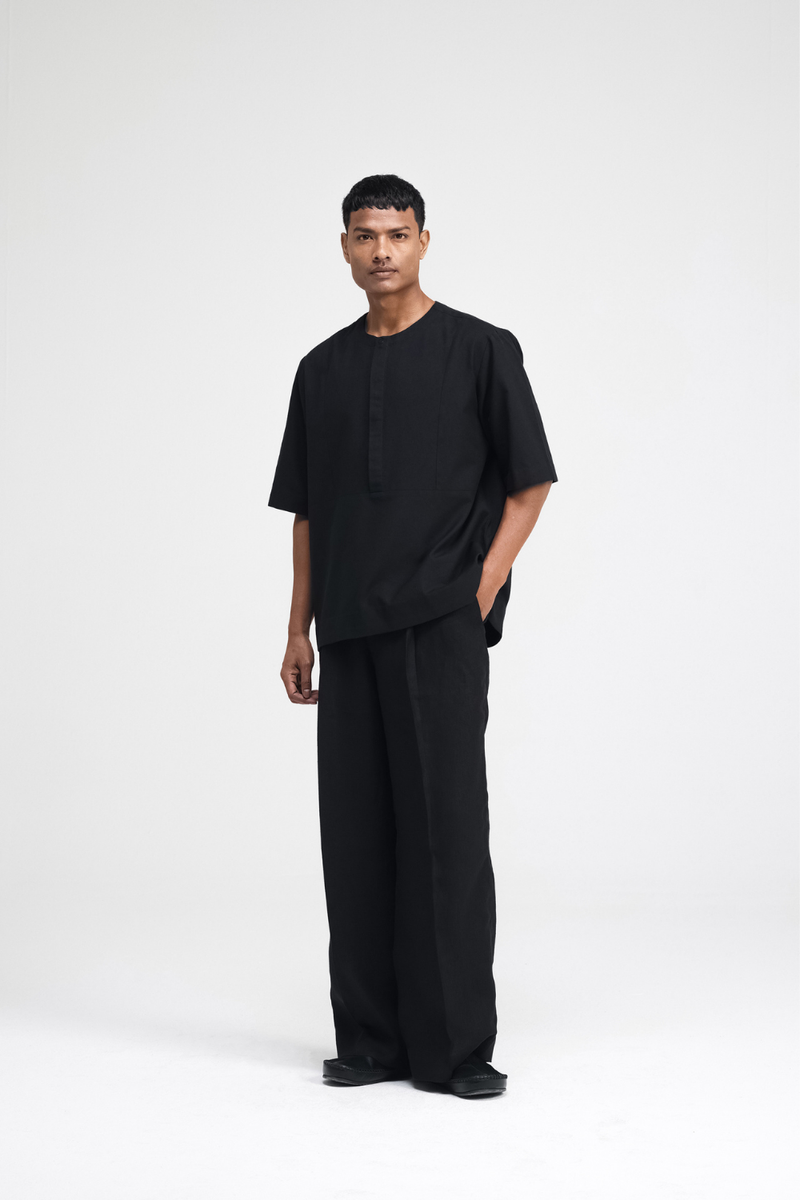 Moe Top cotton by Turn Black in black color for men in Singapore