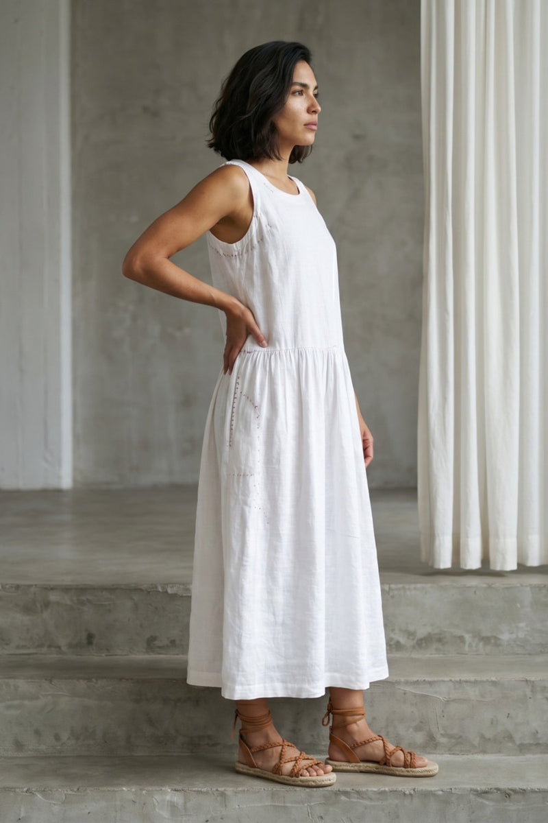 Susan White Dress hemploop, lyocell dress by Doodlage in white for women in Singapore