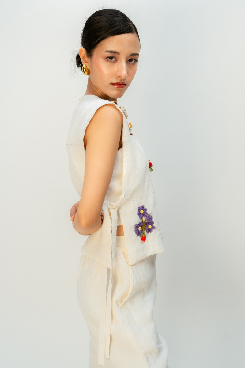 HONEY LANTERN BIB linen jacket/overlay by Ode to Odd in off white for women in Singapore