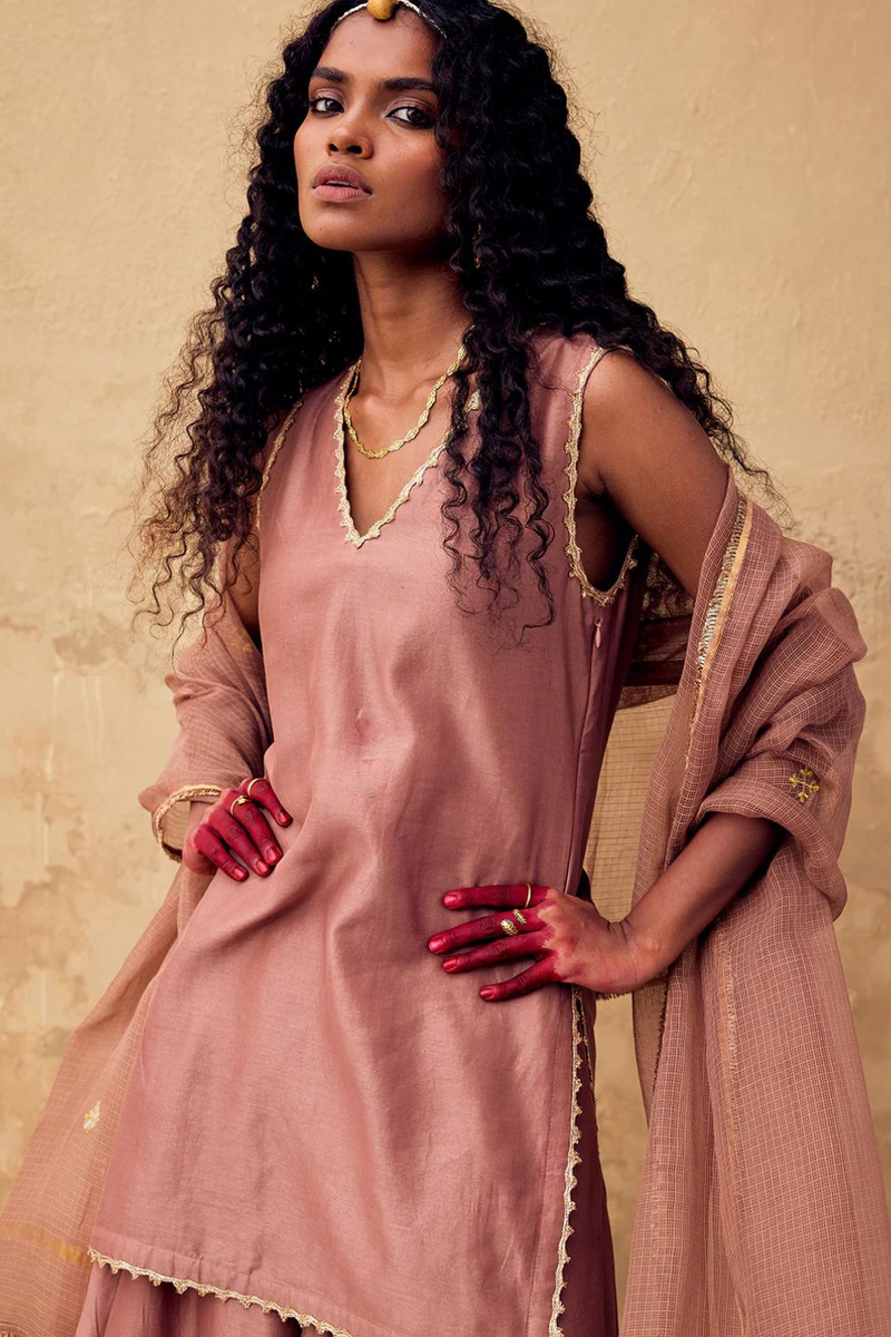 Kishmish Dupatta silk by Khara Kapas in mauve for women in Singapore