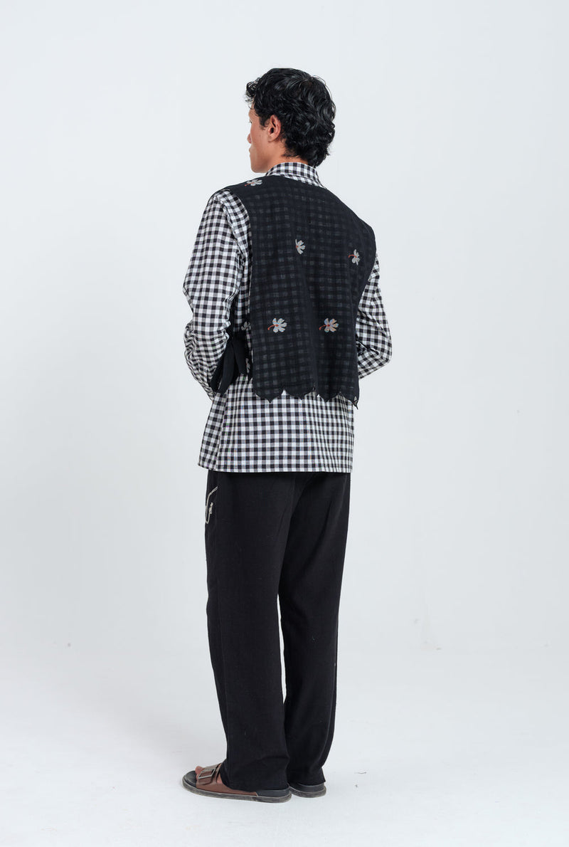 Groove Handloom Shirt cotton shirt by Jodi Men in black, white for men in Singapore