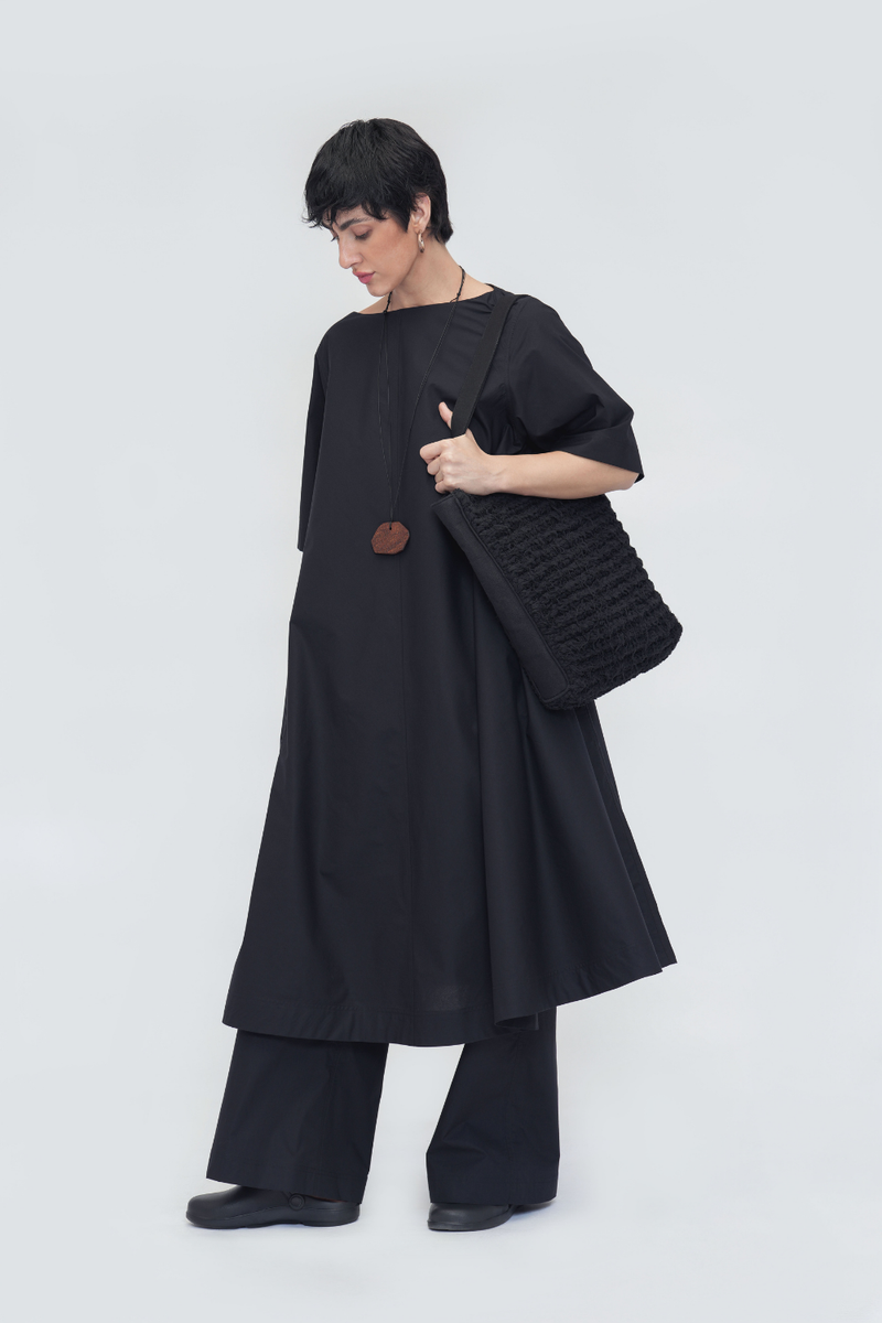 Dadpa Tote by Turn Black in black color for women in Singapore