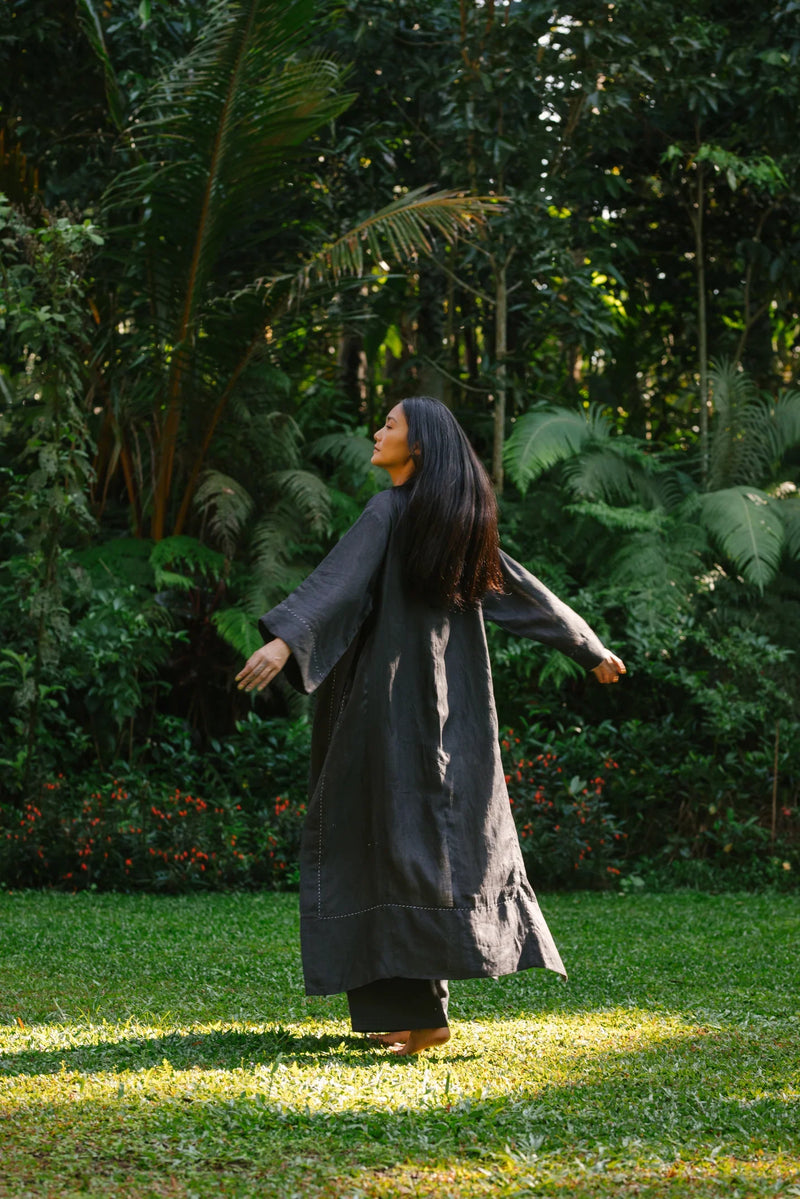 SUI UNISEX HAORI COAT linen Buy SUI UNISEX HAORI COAT from C&W | Jackets And Overlays for Women by Ituvana in black color for women in Singapore
