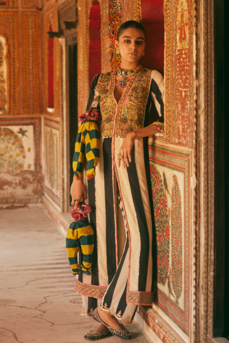Khel Black And White Yoke Embelished Jacket Kurta Set by Rajiramniq in black color for women in Singapore