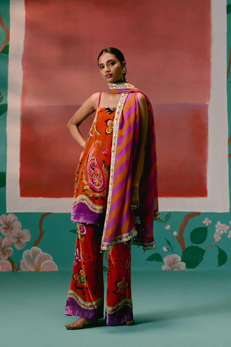 Tangerine & Purple Floral Kurta Set Buy Tangerine & Purple Floral Kurta Set from C&W | Kurta/Kurta Sets for Women by Label Mogra in purple color for women in Singapore