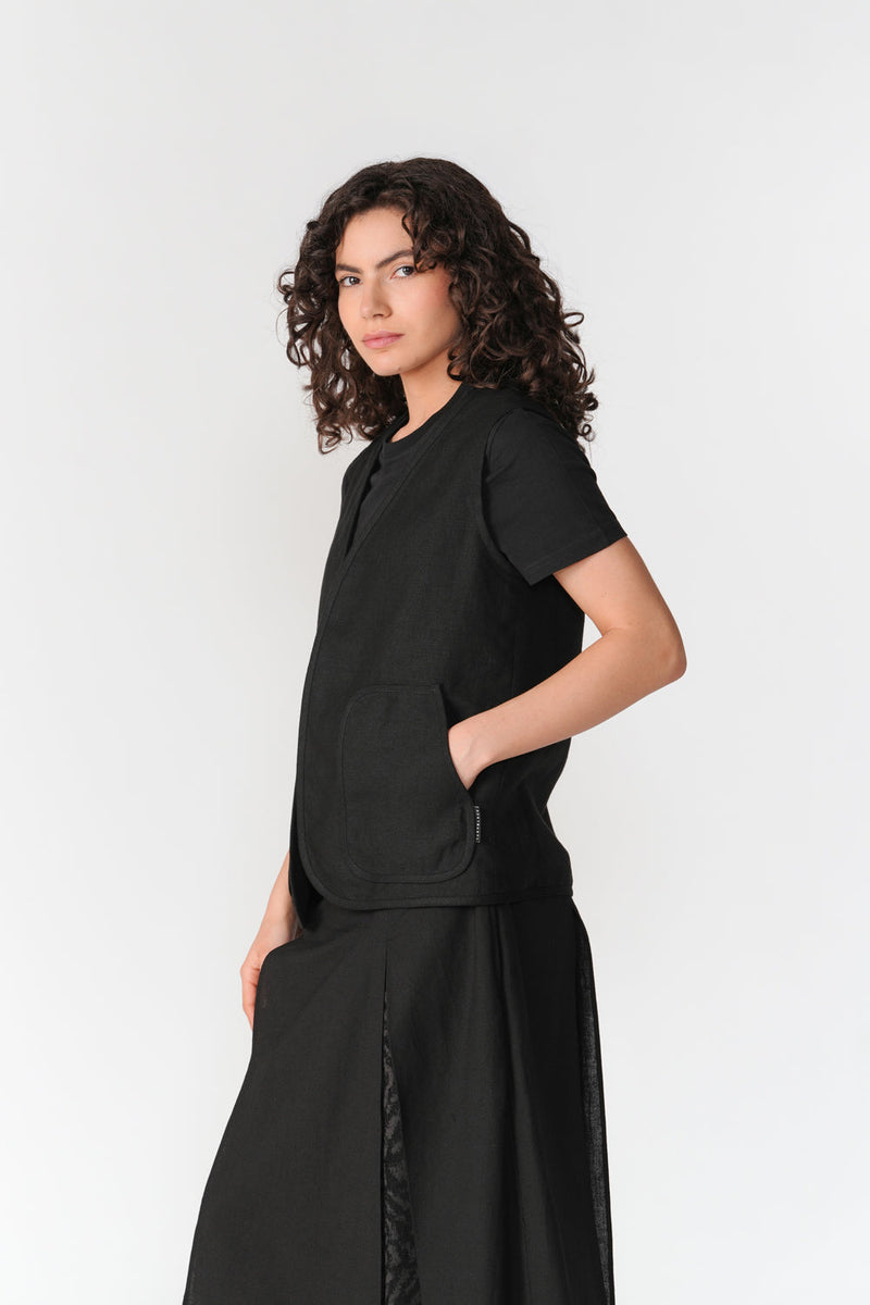 Duo Vest jacket/overlay by Turn Black in black for women in Singapore
