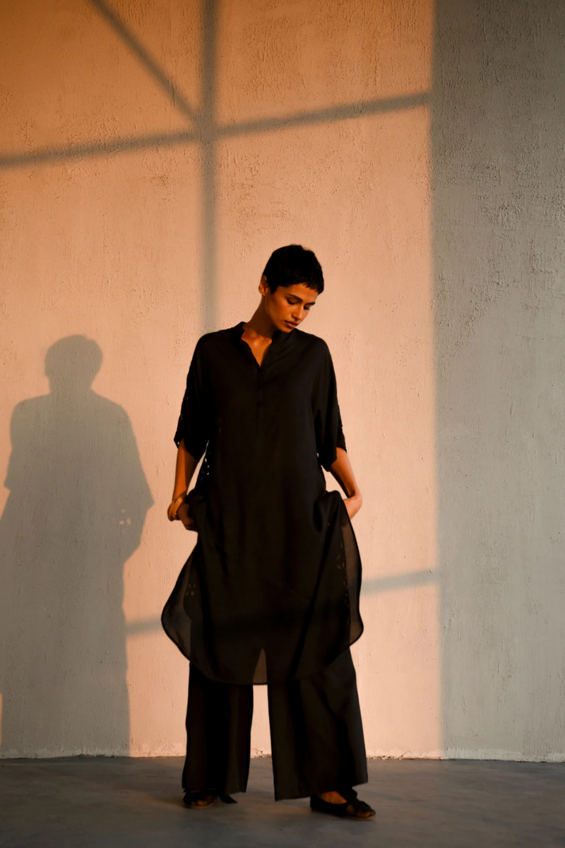 SAACHI CUTWORK KURTA SET 100% cotton Buy SAACHI CUTWORK KURTA SET from C&W | Light Kurta Sets for Women by Ituvana in black color for women in Singapore