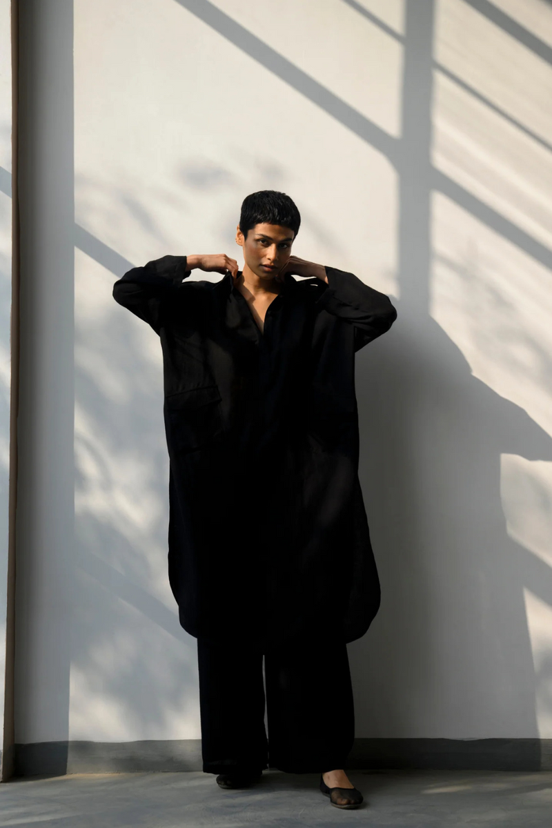 KOH PASHMINA KURTA SET Buy KOH PASHMINA KURTA SET from C&W | Light Kurta Sets for Women by Ituvana in black color for women in Singapore