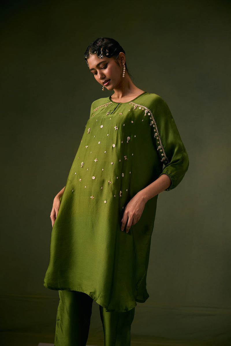 Acove Fern Antifit Kurta with Pants vegan satin, organza satin kurta/kurta set by PRAHNAAYA in green for women in Singapore