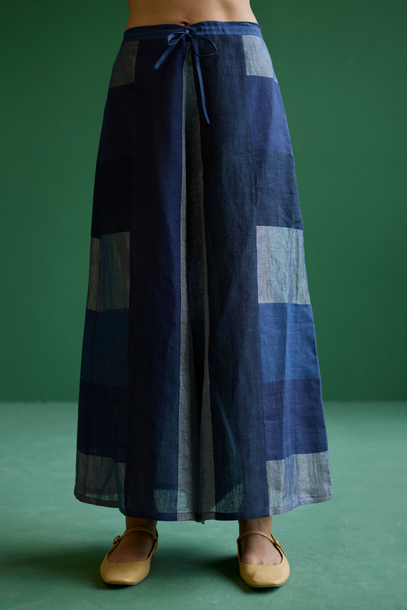 Nia Metallic Linen Culottes
 - Navy linen by Manan in navy color for women in Singapore