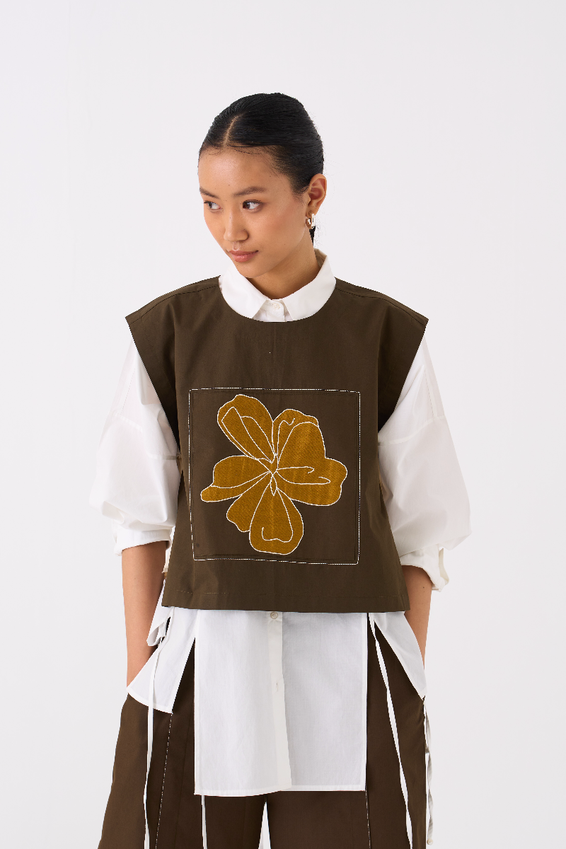 PANELLED SHIRT-OVERLAY: DARK OLIVE
SHIRT : WHITE poplin by THREE in olive color for women in Singapore