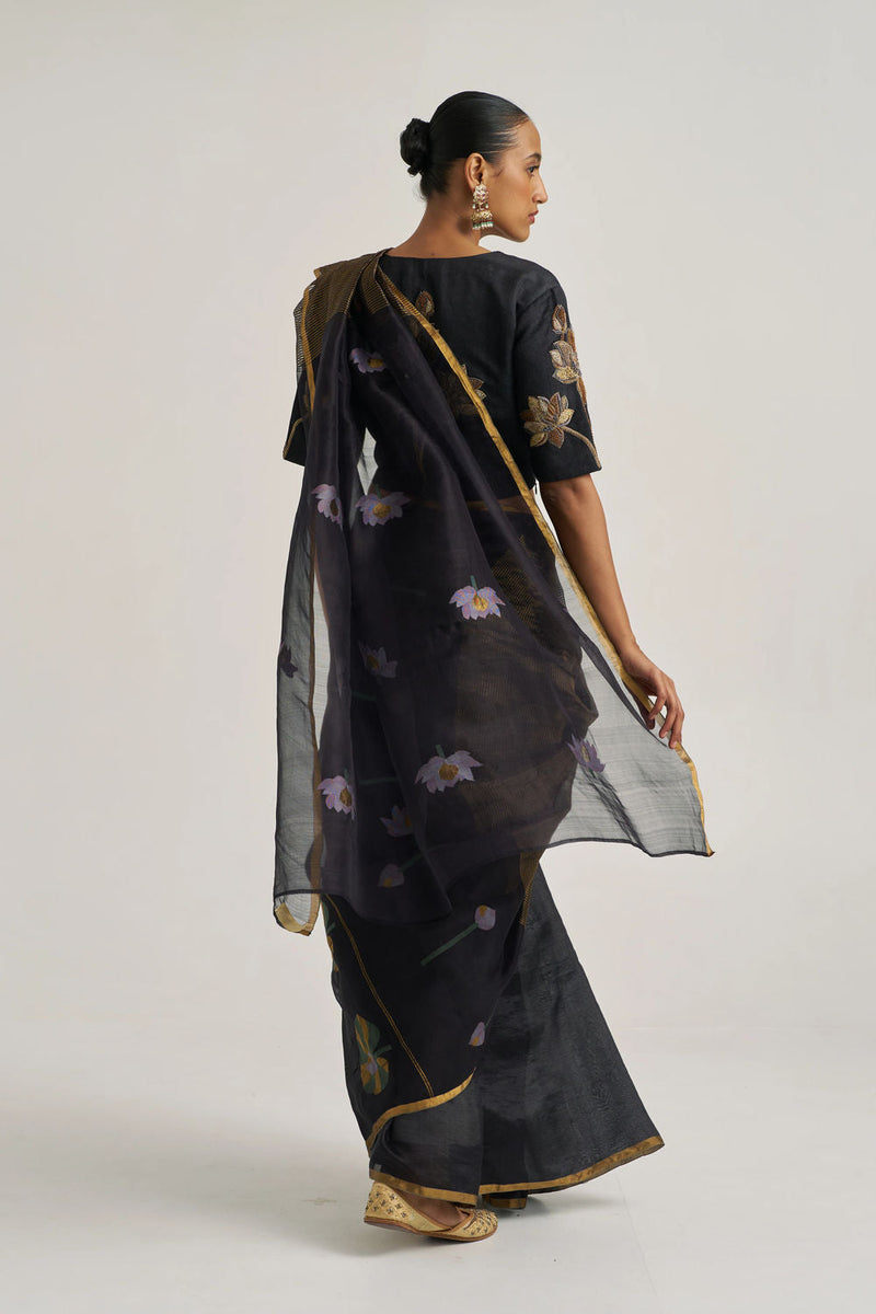 Aaroohi Sari-Black handwoven silk organza jamdani by Suparna Som in black for women in Singapore