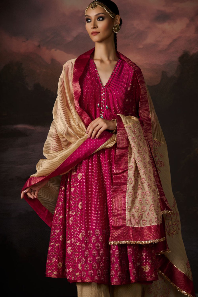 ADNAN DUPATTA chanderi by SWATTI KAPOOR in gold color for women in Singapore