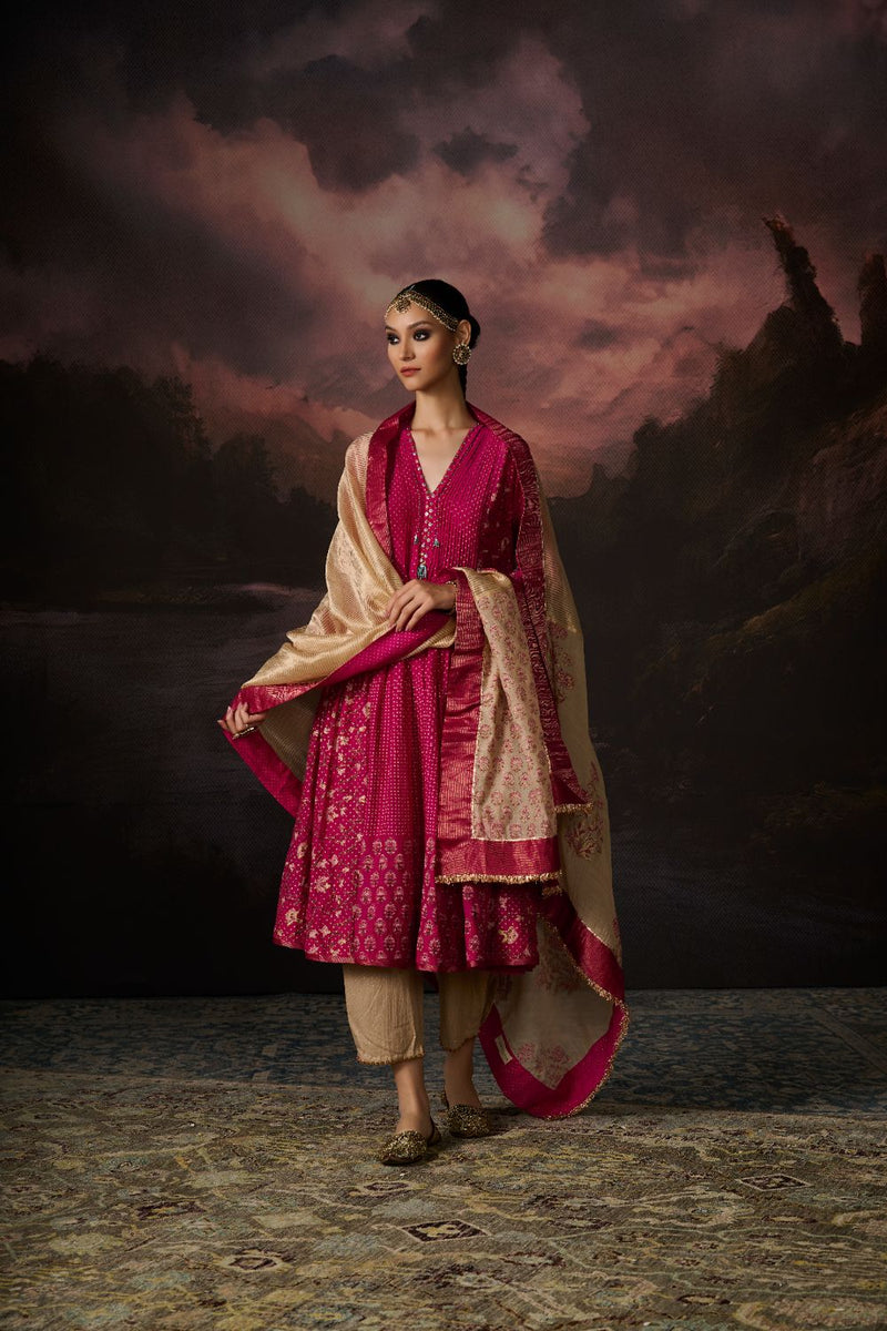 ADNAN DUPATTA chanderi by SWATTI KAPOOR in gold color for women in Singapore
