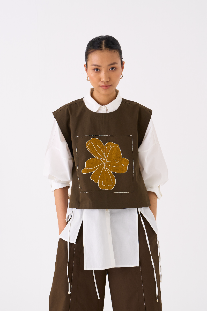 PANELLED SHIRT-OVERLAY: DARK OLIVE
SHIRT : WHITE poplin by THREE in olive color for women in Singapore