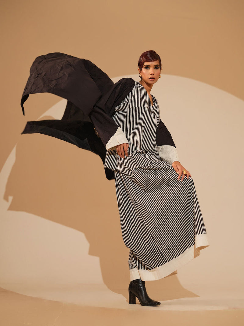 Mist Overlay-Black + Natural crushed cotton jacket/overlay by Stoique in black, natural for women in Singapore