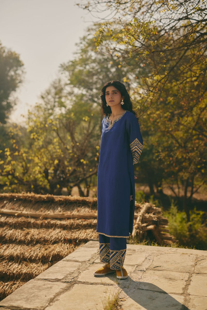 AMEERA & HOORAIN KURTA & PANT