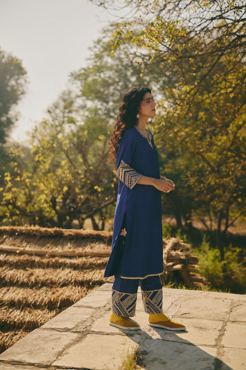 AMEERA & HOORAIN KURTA & PANT