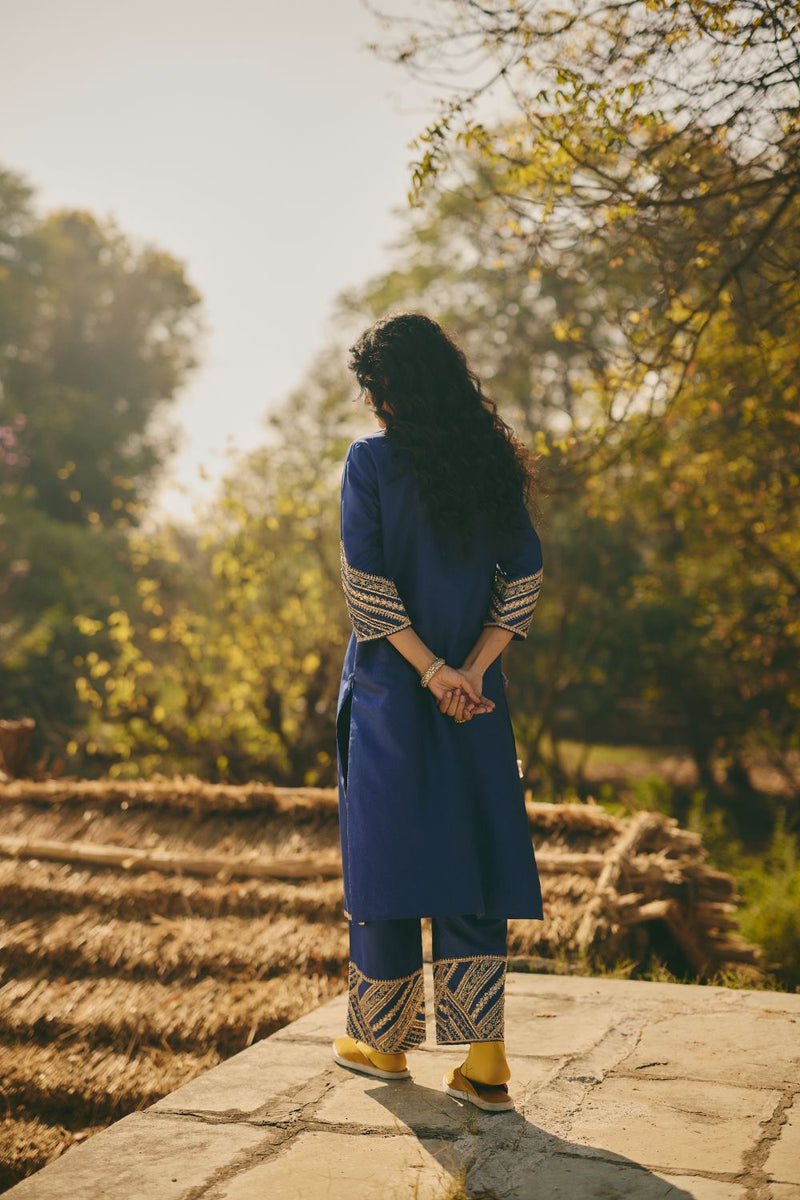 AMEERA & HOORAIN KURTA & PANT