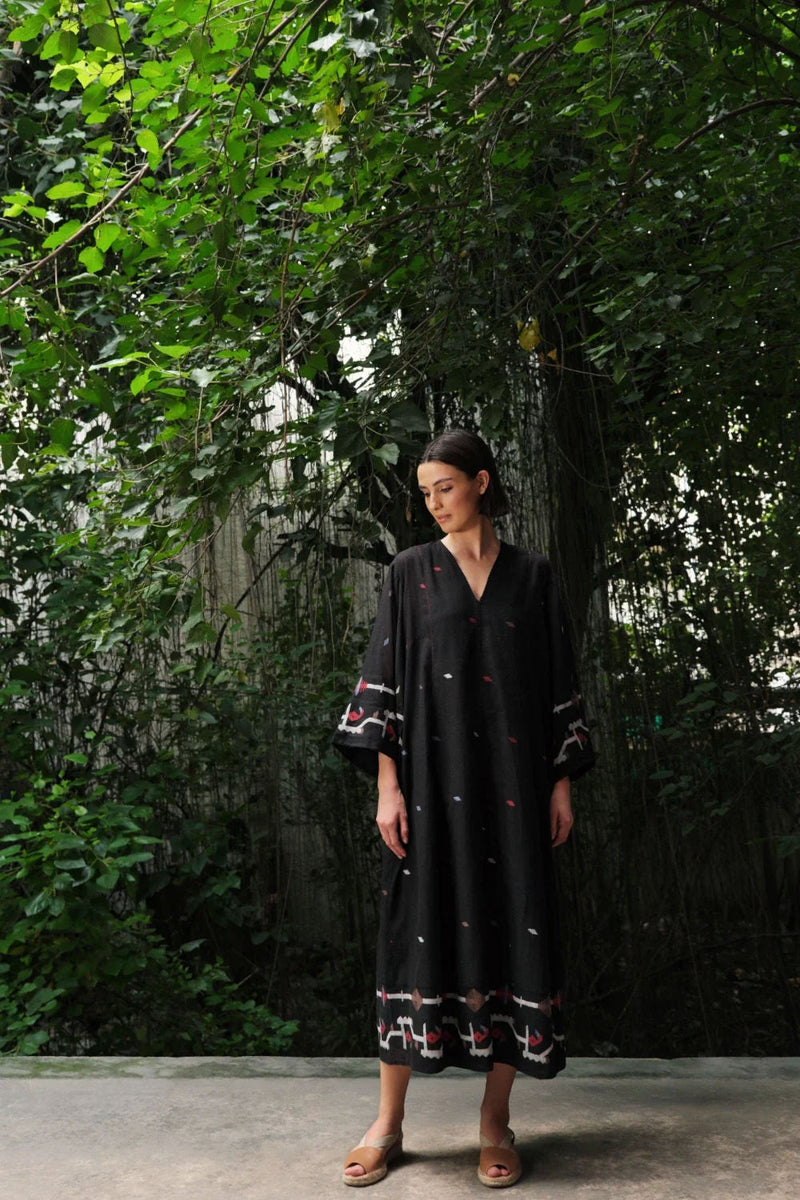 Aab e Rawan’ black Bengal muslin Jamdani tunic cotton jamdani kurta/kurta set by Malika Mathur in black for women in Singapore