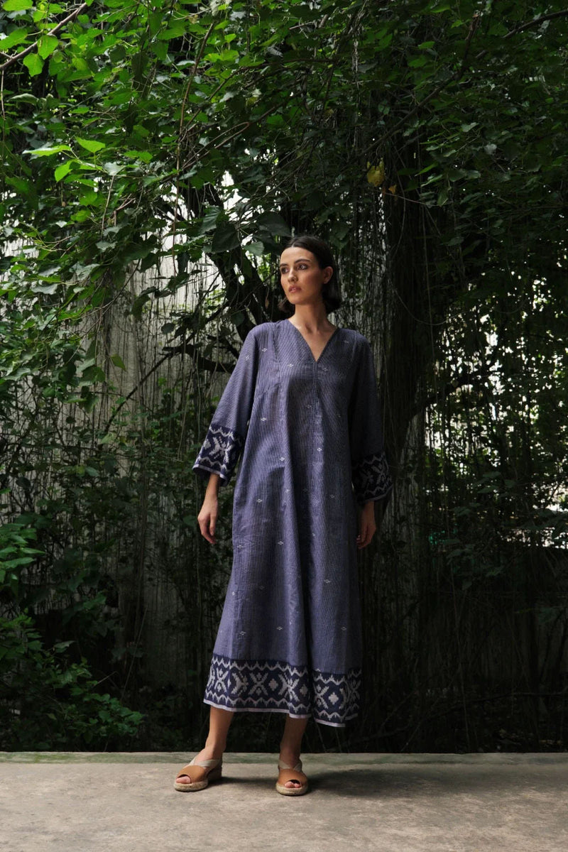 Aab e Rawan’ indigo blue Bengal muslin Jamdani tunic cotton jamdani kurta/kurta set by Malika Mathur in indigo for women in Singapore