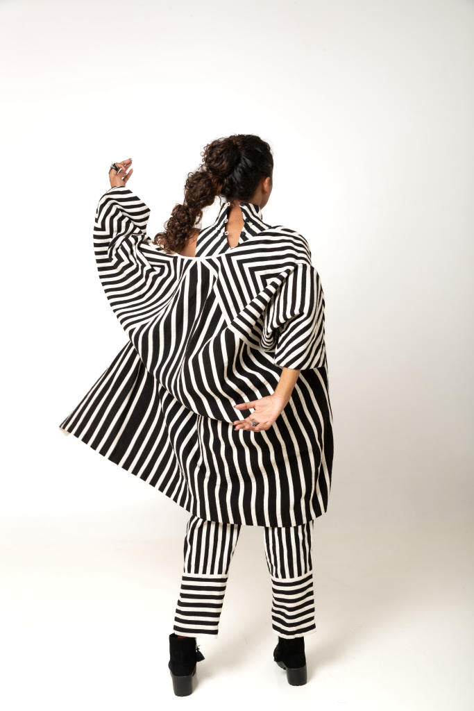 Aloma Jacket cotton by Ka-Sha in black color for women in Singapore