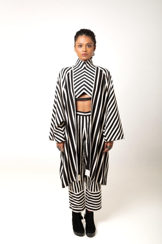 Aloma Jacket cotton by Ka-Sha in black color for women in Singapore