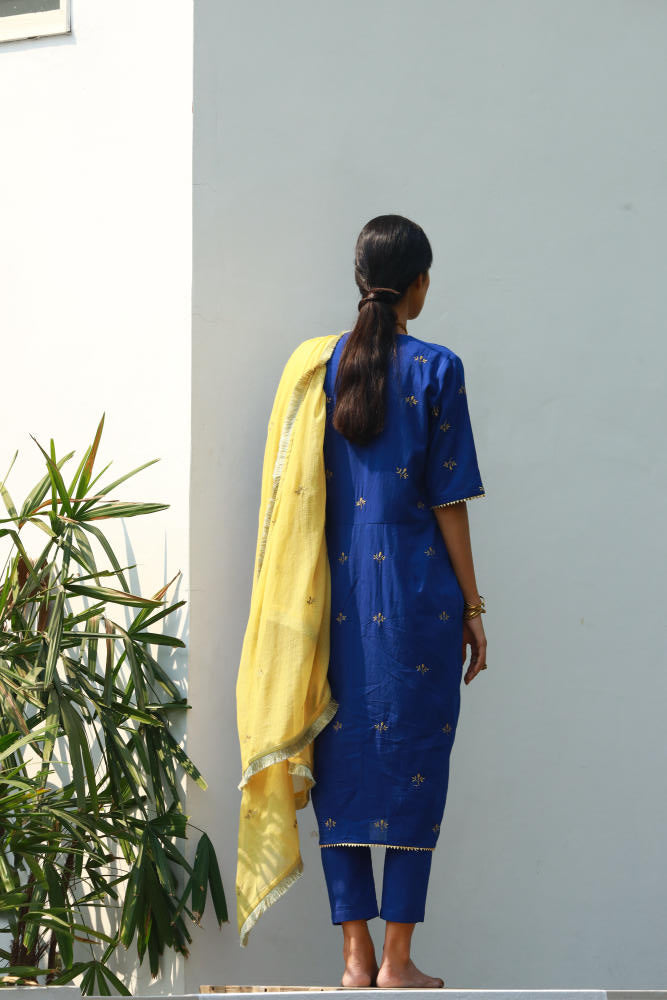 Arsh kurta-set cotton Kurta/Kurta Sets by Khara Kapas in blue for women in Singapore