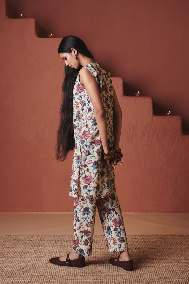 Beige Chintz Co Linen Sleeveless Fitted Kurta Set