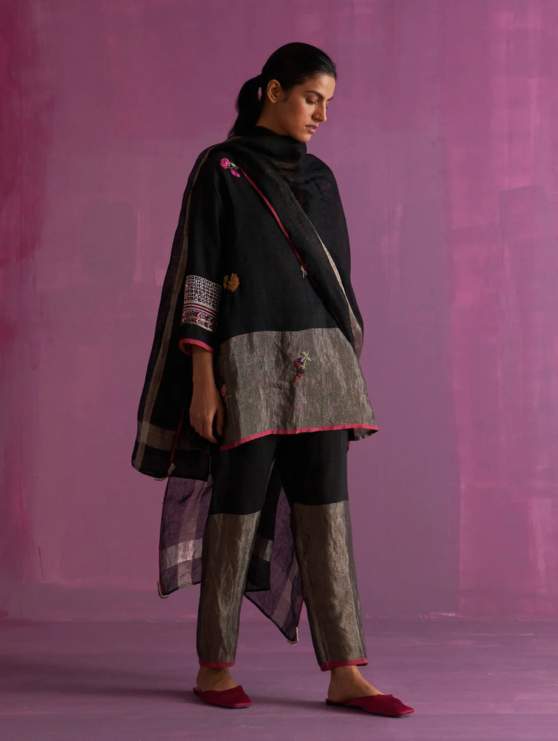 Cyra Hand-Embroidered Kurta Set - Black linen by Manan in black color for women in Singapore